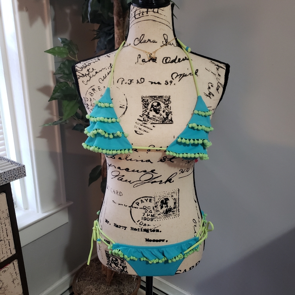 Victoria's Secret bikini